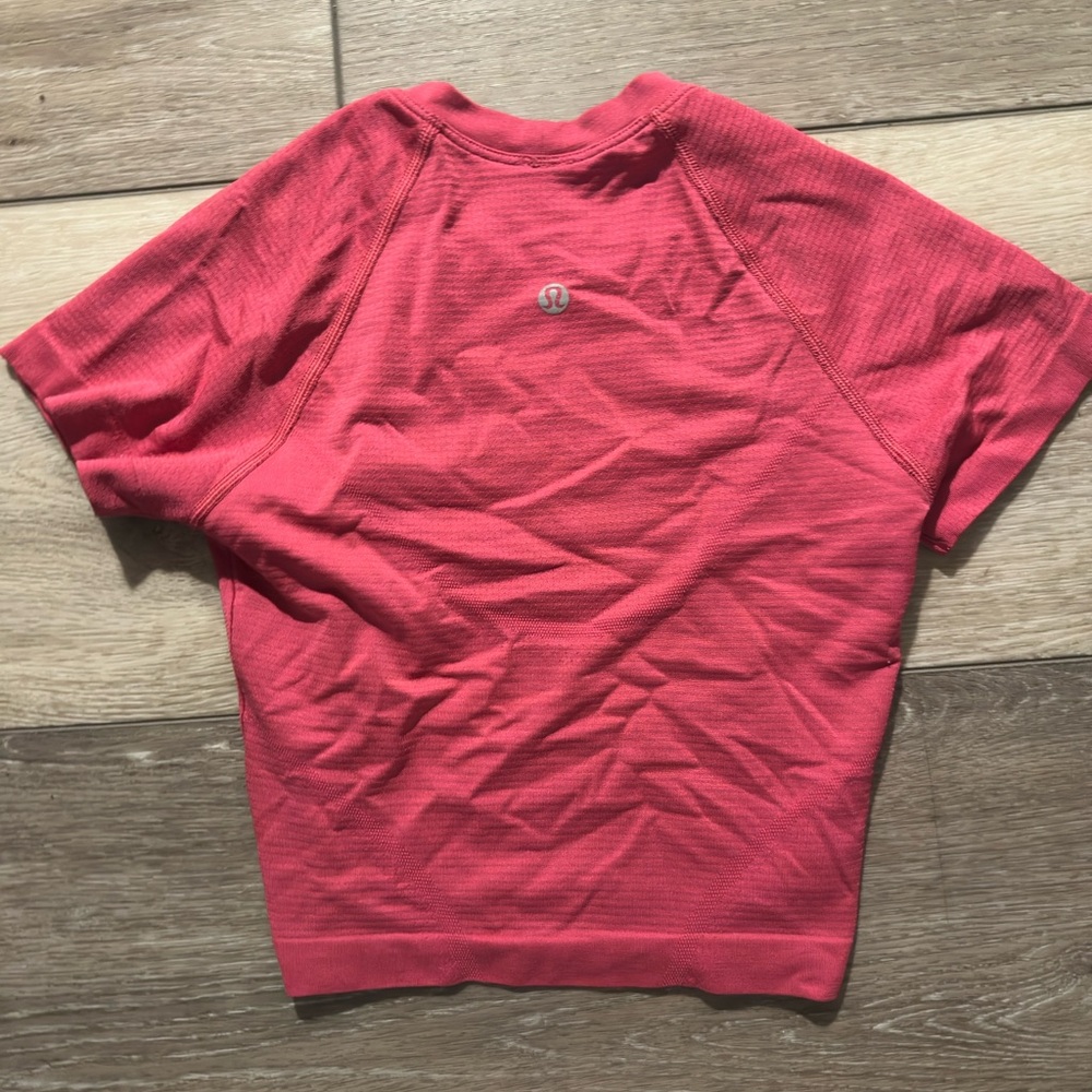Lululemon Cropped Swiftly